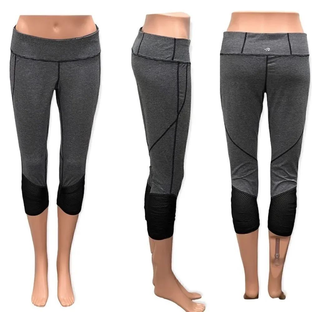 Ideology cropped leggings in Size Medium